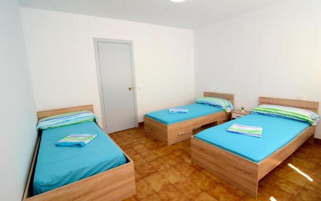 Illes Atic 105
