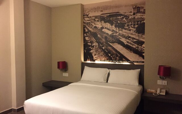 The Grand Jade Hotel