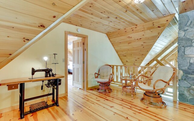 Pocono Dog-Friendly Home on River