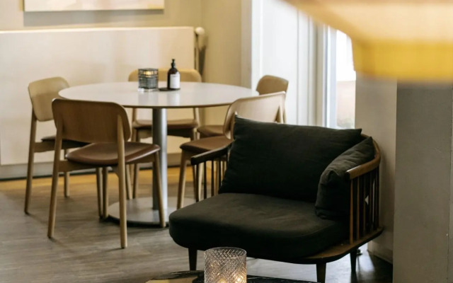 Ibsens Hotel