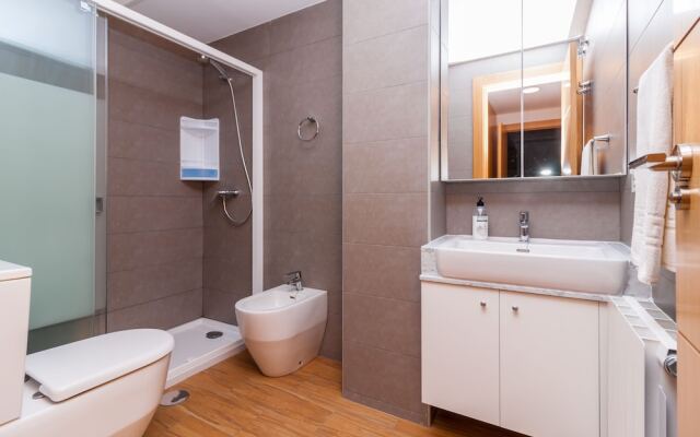 New Fenix Apartment PTS Granada Canovas