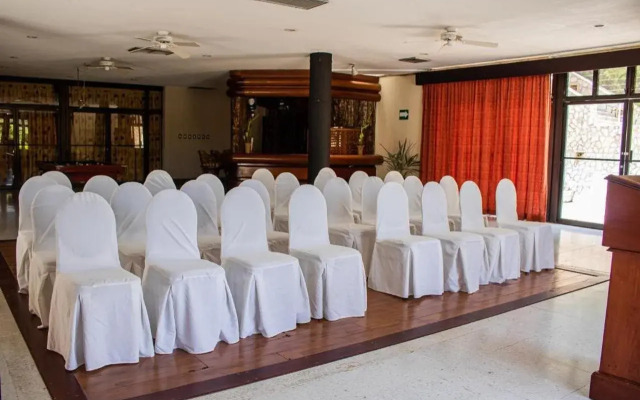 Hotel Camino Real Tikal