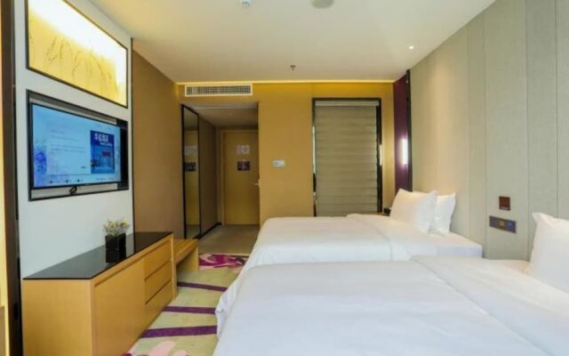 Shenzhen Huazi Hotel