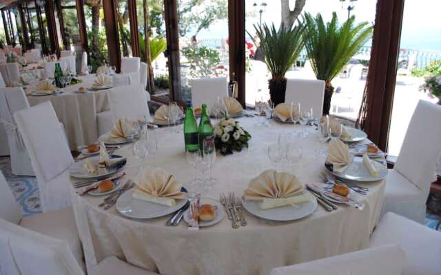 L'Incanto Restaurant & Suites