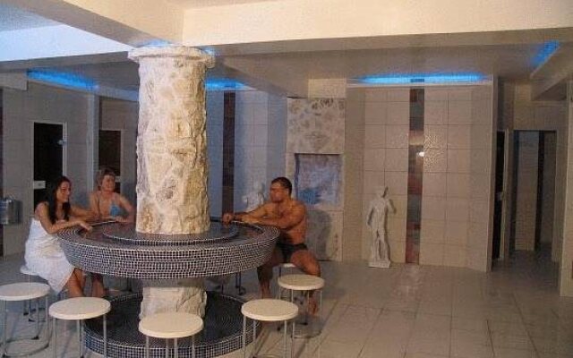 Hotel Toliar
