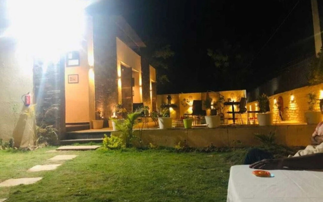 Hills Paradise Inn