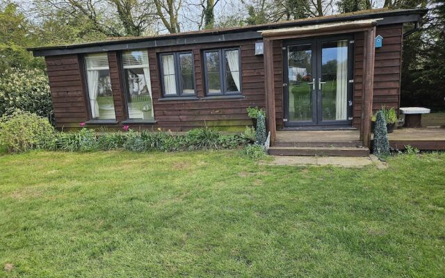 Remarkable 1-bed Cabin in Dunmow