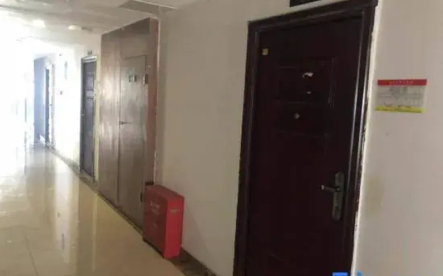 Tangtang apartment (Suning Plaza store, Chuzhou)