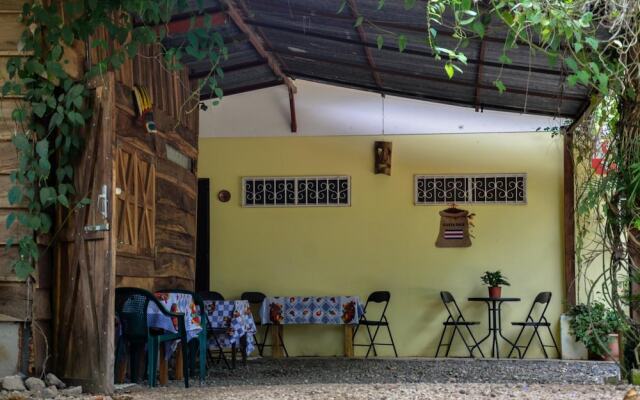 Cabinas Coco Alegre