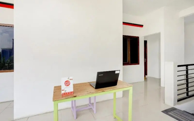 Homestay Bougenville by OYO Rooms