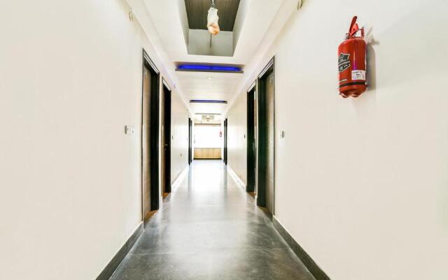 OYO 1662 Hotel Behl Regency