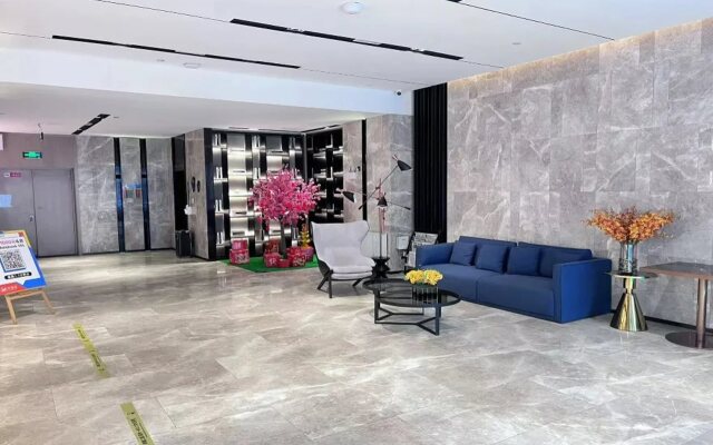 Echarm Hotel (Nanchang Bayi Square Subway Station Wushang MALL)