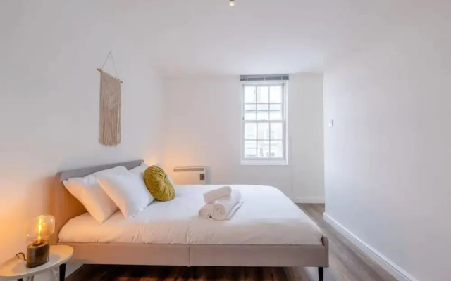 Charming 2 Bedroom in Hackney