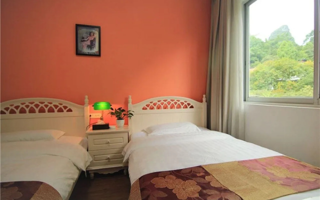 Highpark Riverview Inn