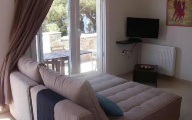 Afroessa Studios & Apartments