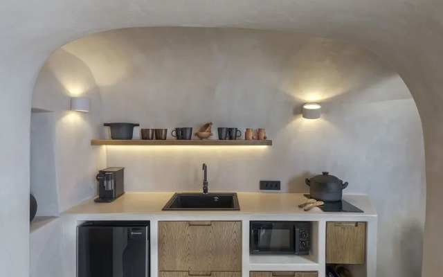 The Exotic Cave Suite