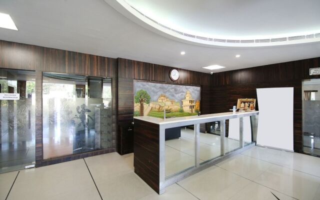 Capital O 30441 Hotel Durgada Siri