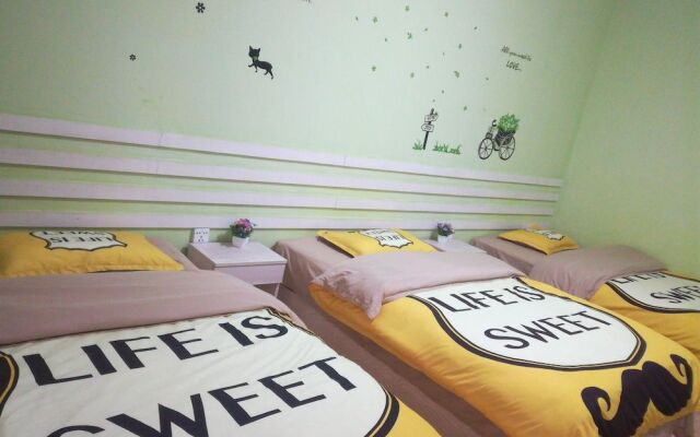 Fenghuang Hua Xiang Yuan Inn