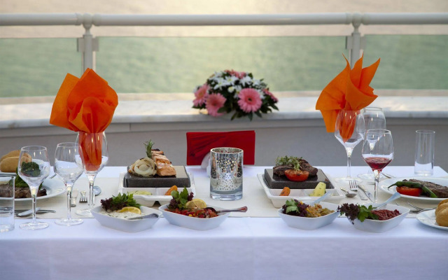 Dragut Point South Hotel
