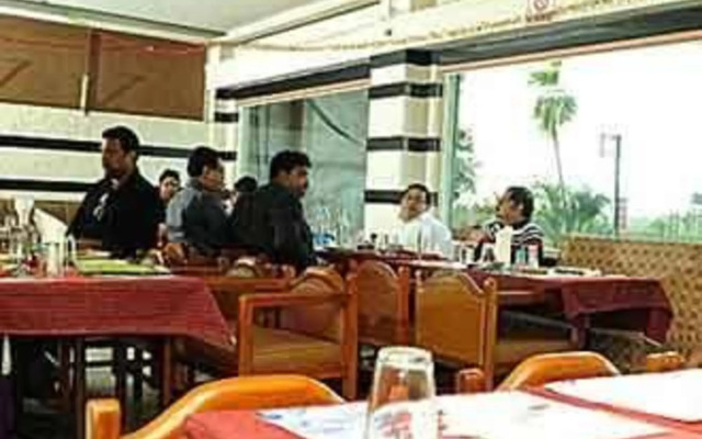 Sonar Bangla's Motel Midway
