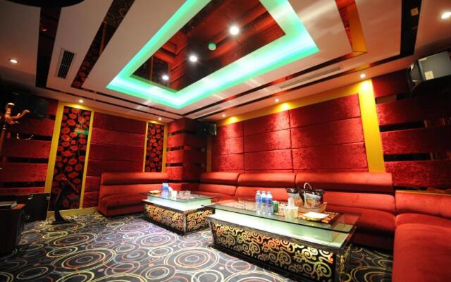 A25 Luxury Hotel