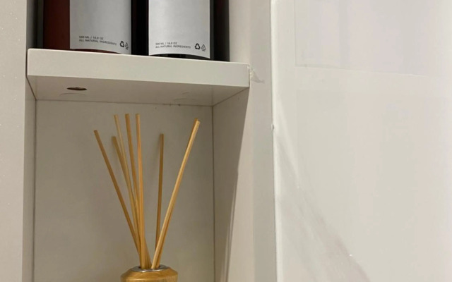 Skystory.inn warm and cozy studio @Skyhouse BSD