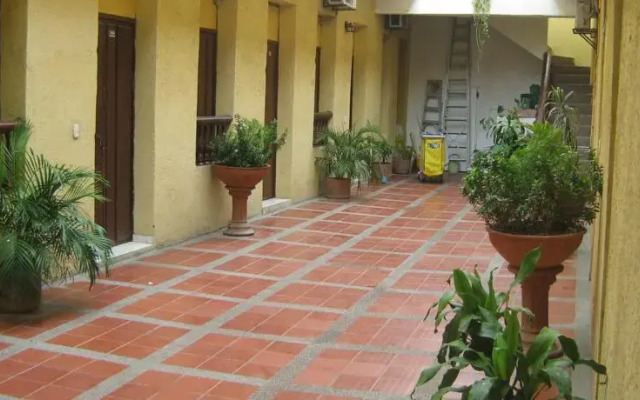 Hotel Andalucia Inn