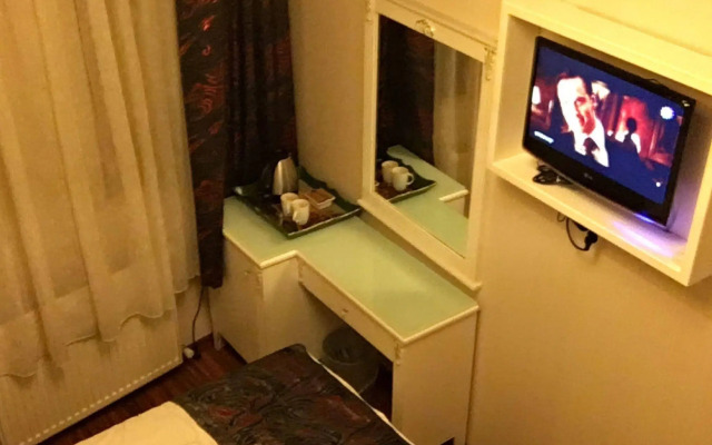 Peteks Hotel
