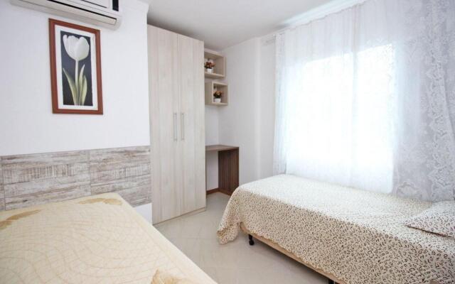 Apto 2Q c/ churrasq. 400m praia CAN304