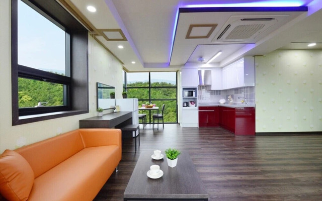 Arirang Hill Hotel & Resort