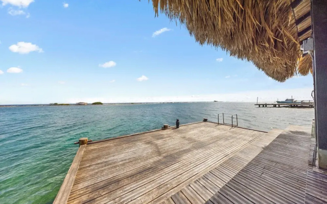 Private Beach Ocean Front Boat Dock Tiki Bar