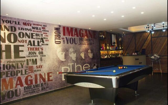 Homelike Villa Party Pujiang Town