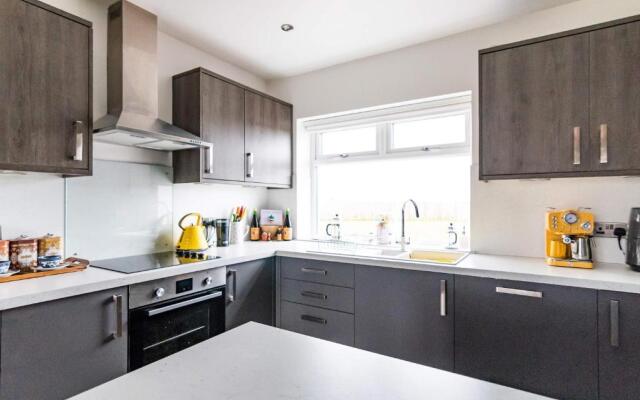 Stunningly Refurbished 1 bed Home on the N/e Coast