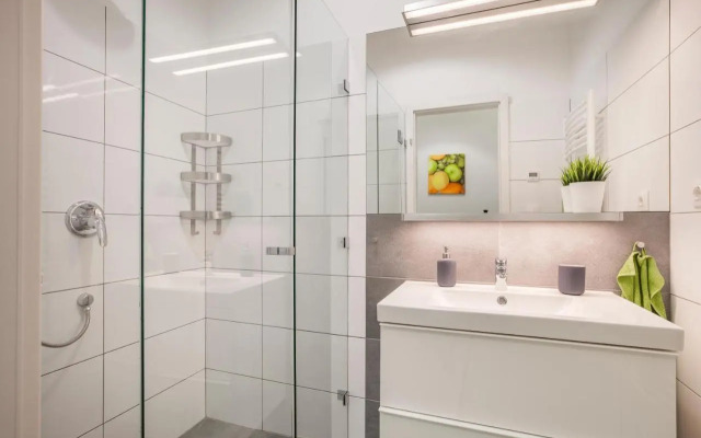 Kings Cross Apartment