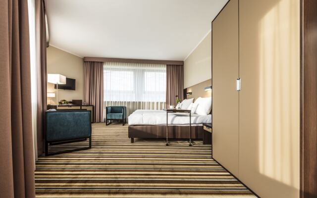 Hotel Victor Pruszków DeSilva