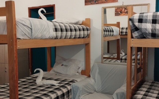 Zarate's Hostel