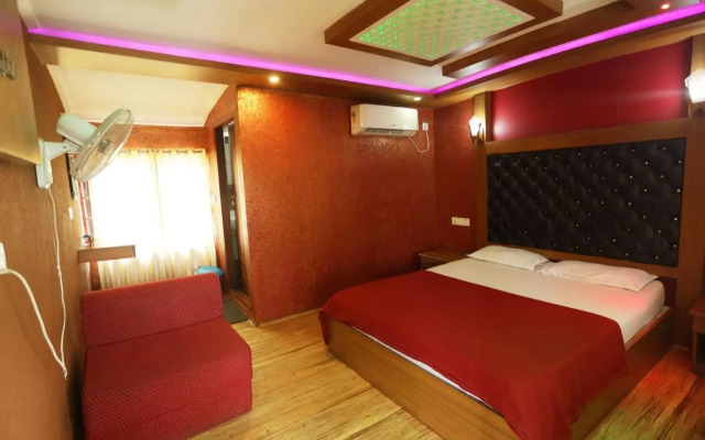 JCT Houseboats