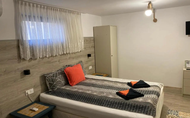 Guest House KN Malusha