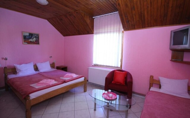 Guest House Vila Alexandar