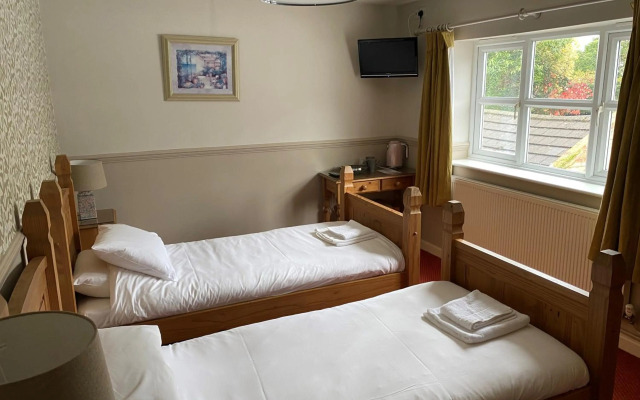 The Bullshead, Arthingworth House B&B