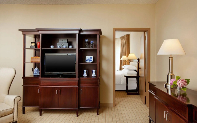 Anaheim Majestic Garden Hotel