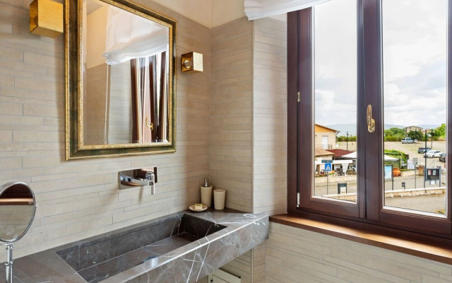 Appealing Holiday Home in Saturnia with Garden