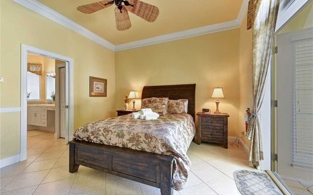 Royal Swan - Three Bedroom Home