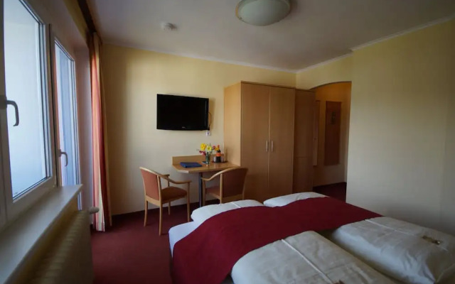 Strandhotel Schabus