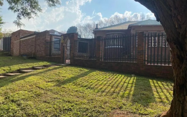 163 on Bez, Apartment 9