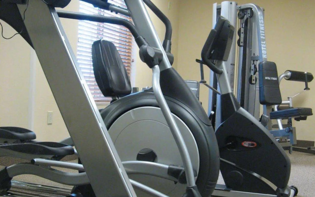 Candlewood Suites Olathe by IHG