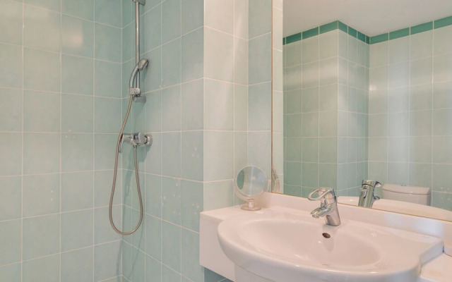 IVIS Home By HR Madeira