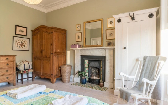 Elegant Townhouse in Historic Capital