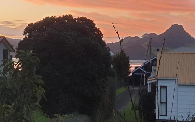 Hosts on the Coast Holidays on Hardy