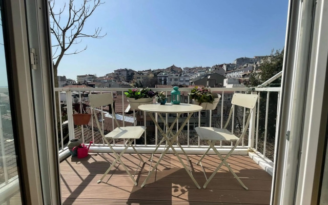 Cozy and bright apartment near Bosphorus